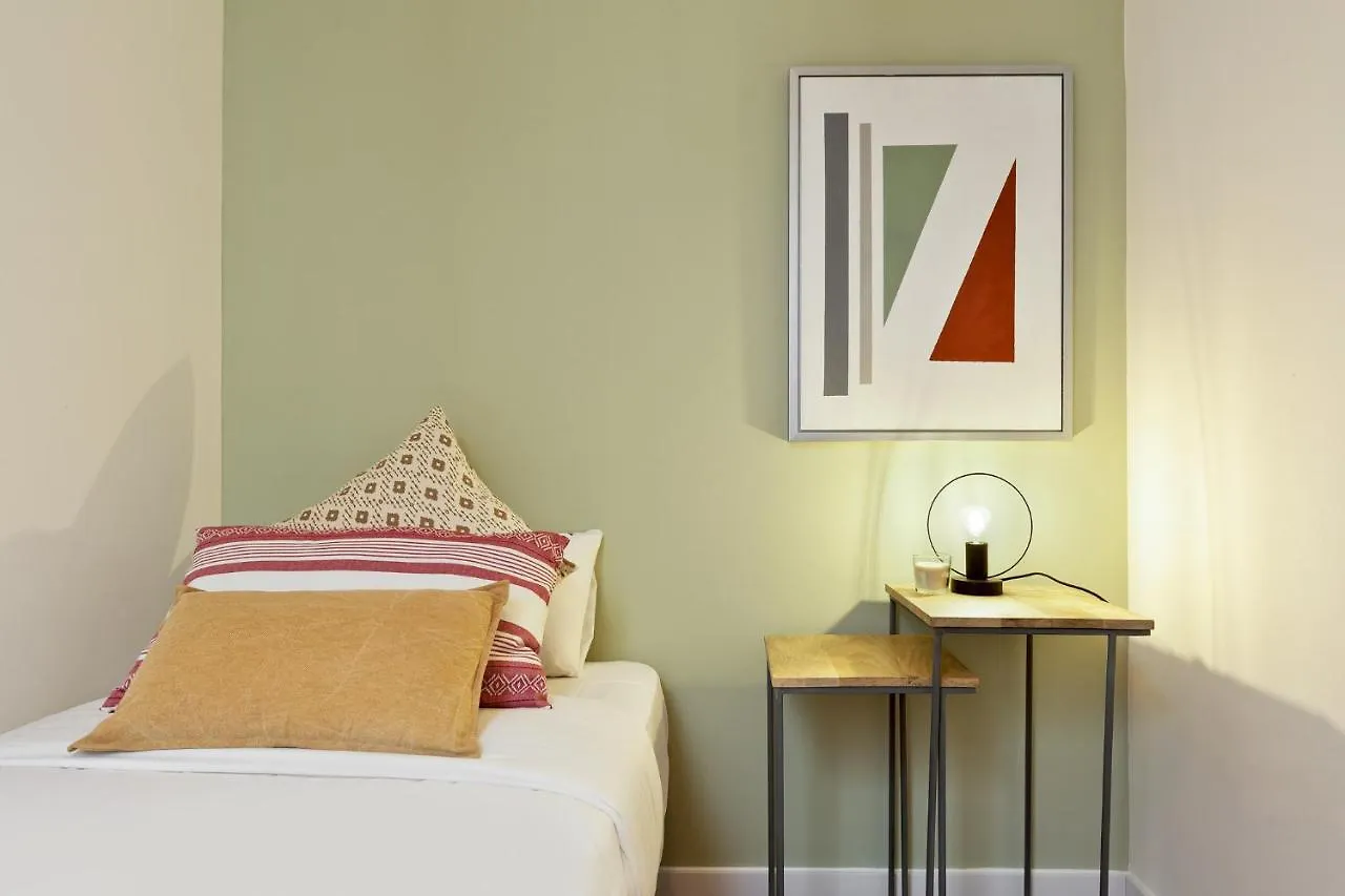 Diagonal Apartments By Olala Homes